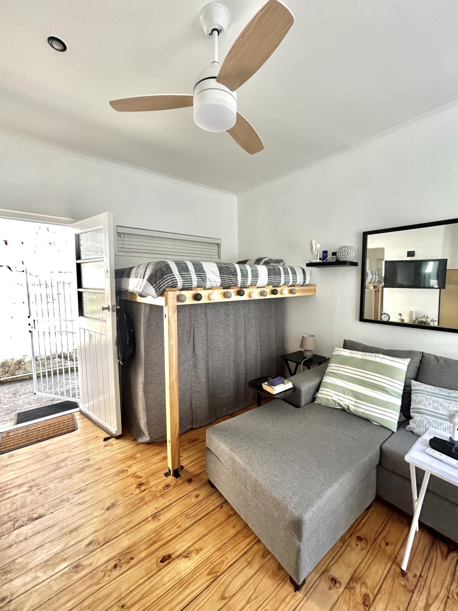 1 Bedroom Property for Sale in Green Point Western Cape